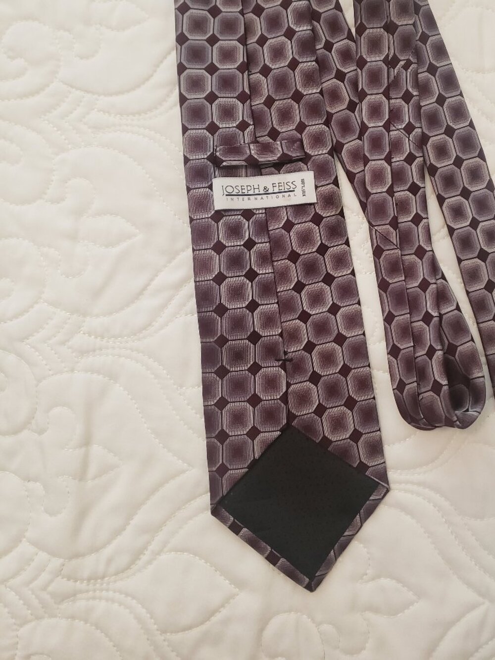 Neck tie - Picture 3 of 3